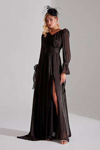 BETTY & SAM ANIKA Siyah Yırtmaçlı V Yaka Gece Elbisesi