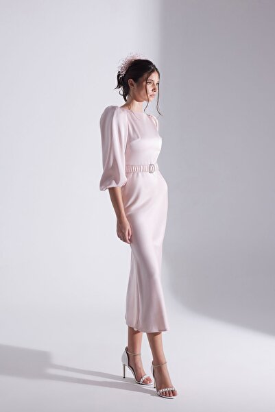 BETTY & SAM Diana Taşlı Kemerli PUDRA Elbise