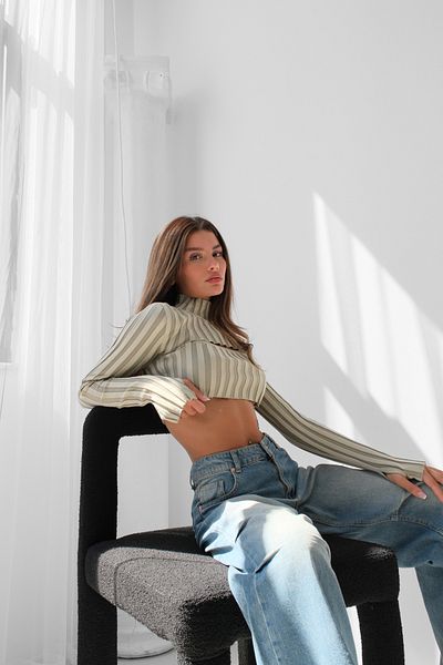 Black Fashion Ζιόν Μπεζ Πλεκτό Crop