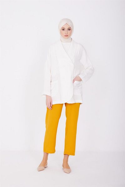 Armine Pantaloni șofran - model 23yd4356