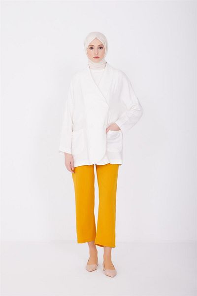 Armine Pantaloni șofran - model 23yd4356