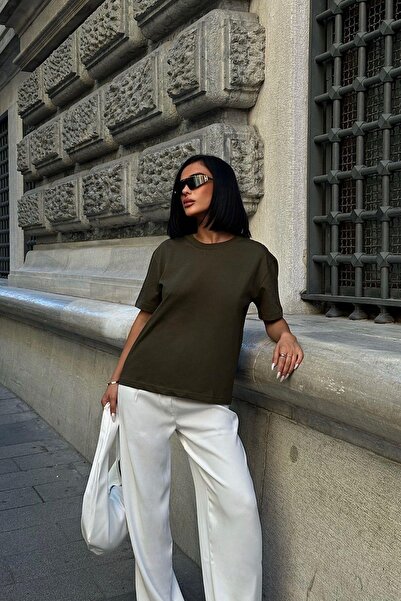 YOUR NAME Велосипедна комір Oversize Темно-хакі Жіноча футболка