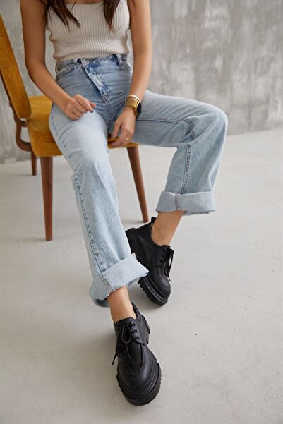 NILUFARR Γυναικείο Loafer από γνήσιο δέρμα Piona με μαύρη χοντρή σόλα με κορδόνια