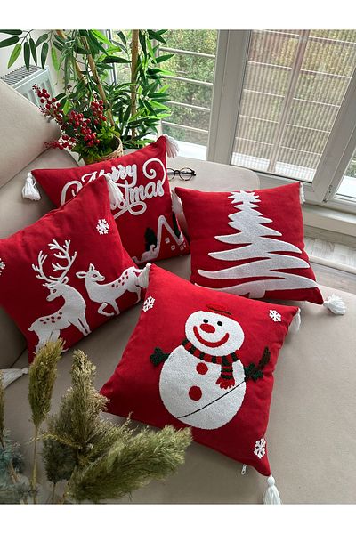 en gözde home New Year's Christmas Themed 4 Pieces Punch Embroidered Throw Pillow Cover