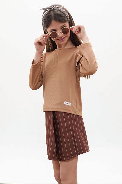 Cansın Mini Costum pentru fete cu dungi maro, cu pantaloni scurți, fuste, volane și Badi 18272