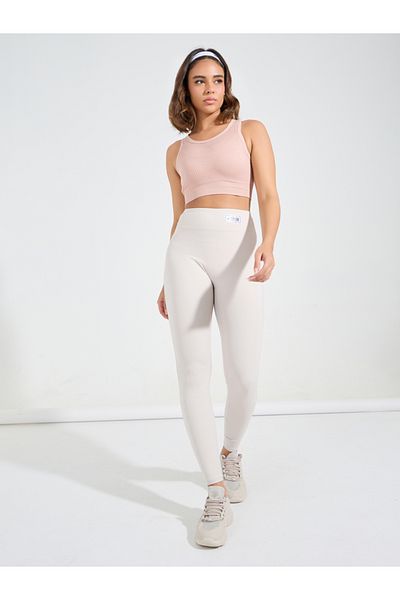 Styli Tonal Textured Open Mesh High Back Detail Sports Bra