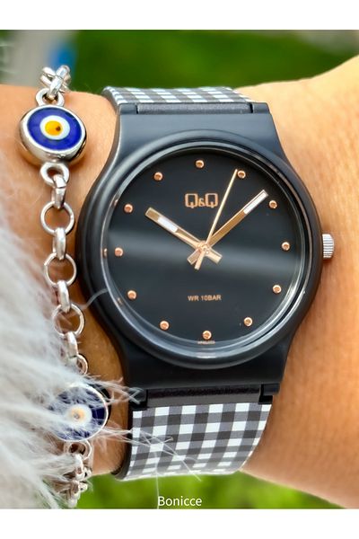Q&Q Black Silicone Cord, 10 Bar Waterproof (Suitable for Pool, Marine Use) Women's Wristwatch
