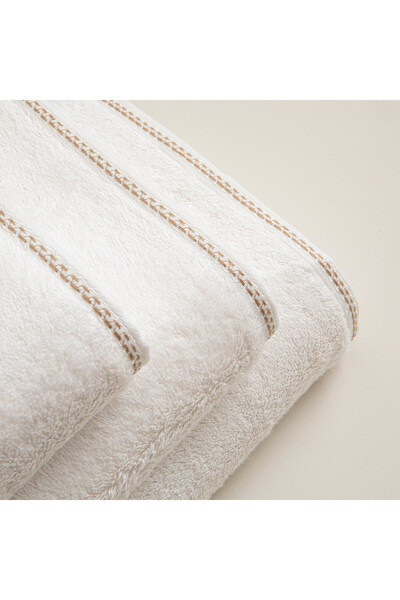 Chakra Ecru Madeline 30X50 cm Hand Towel