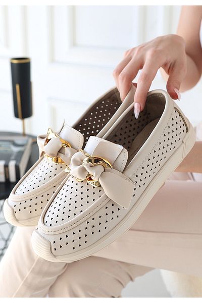 BESKAR Pantofi de balerina din piele bej Riwan
