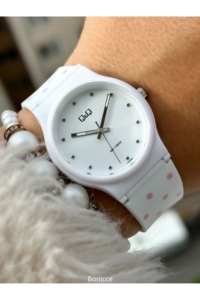 Q&Q White Silicone Cord, 10 Bar Waterproof (Pool, Sea Suitable) Polka Dot Women's Wristwatch