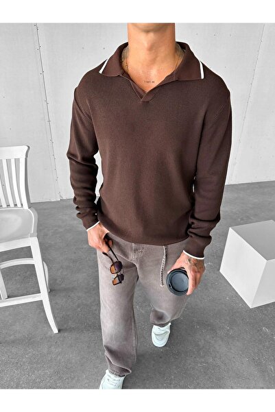 ablukaonline Ανδρικό πουλόβερ με λεπτή ραβδωτή λαιμόκοψη καφέ