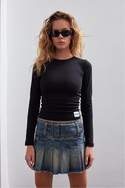 Bases Black Long Sleeve Basic Crew Neck T-Shirt