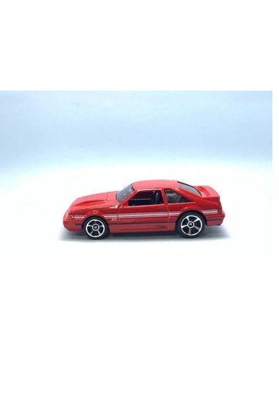 HOT WHEELS 1:64 92 Ford Mustang