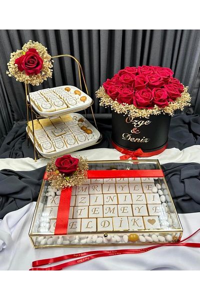 By Ayça Vardan Wish Chocolate and Flower - Special Day Chocolate, Artificial Dried Flower and Heart Detail
