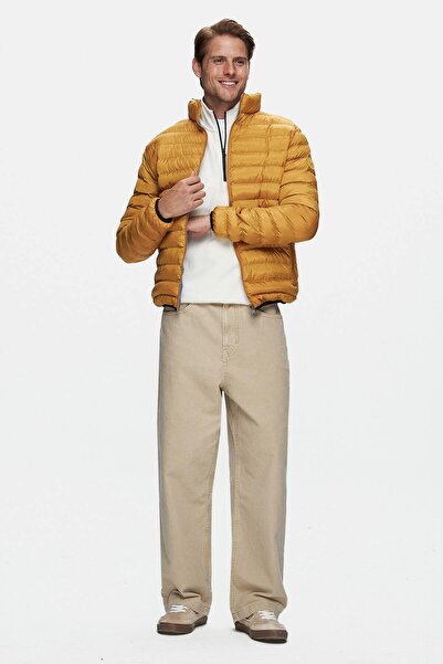 UCLA Northwin Yellow Zipped and Pocketed Polyester Standard Fit Men's Coat