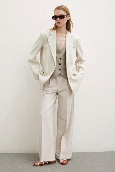 Never more Μπεζ μπουφάν Blazer - με καπάκι τσέπης και λεπτομέρεια κοπής