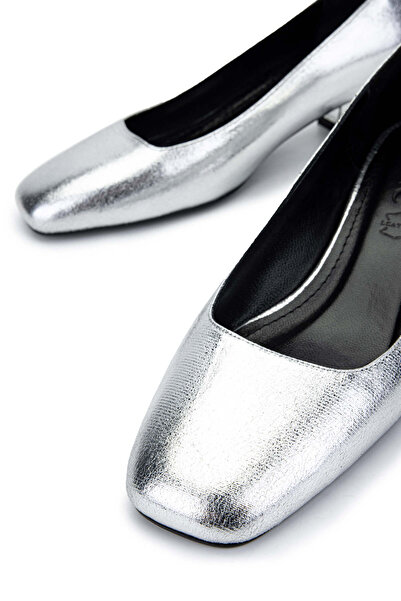 Tamer Tanca Kadın Hakiki Deri Gri Topuklu Ayakkabı