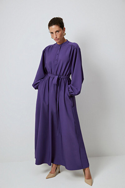 Touché Privé Φόρεμα κρεπ με ζώνη