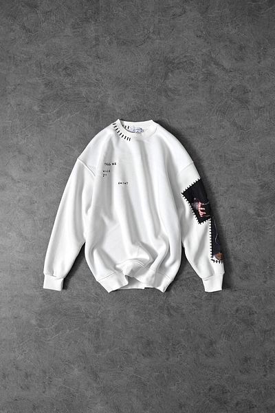 Slatra Men's White Dare of Sltr Sleeve Patch Oversize Sweatshirt