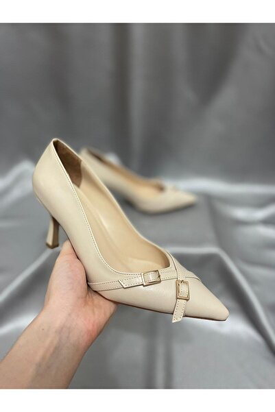 shoezy Retro Bej Deri Topuklu Ayakkabı