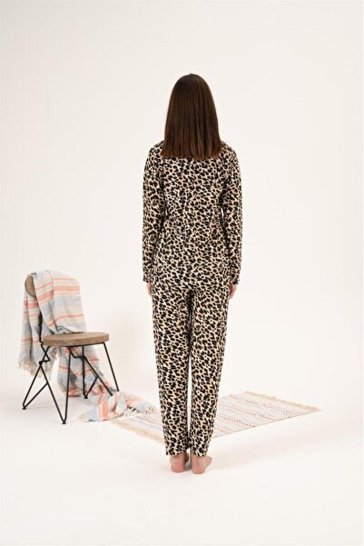 Estiva Polka Dot Pattern Front Buttoned Suede Pajama Set