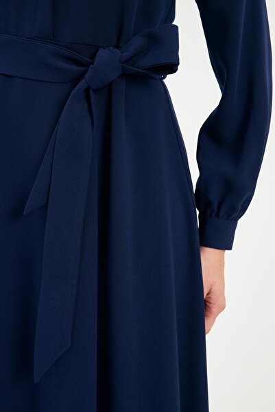 Zühre Navy Blue Dress with Low Neck Belt E-0438