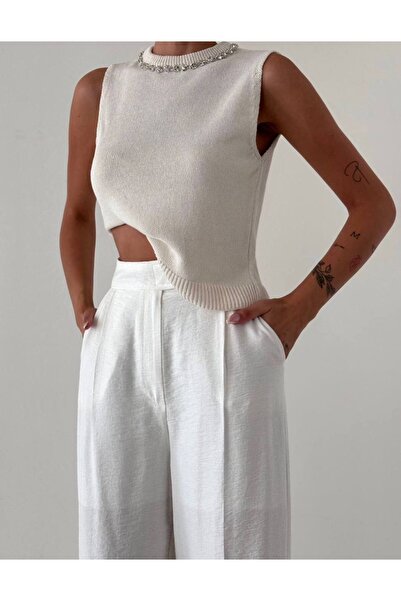 My Blog Pulover Seraphine crem cu detaliu de piatră - 4359