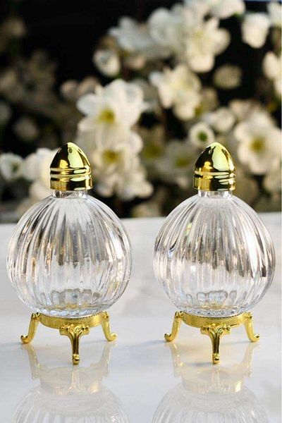 İnova Home Decor 2-Piece Origami Model Gold Color Metal Leg Glass Salt Shaker Set