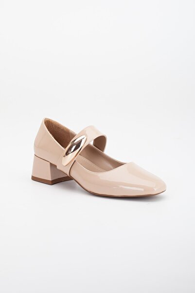 Dilimler Ayakkabı Large Size Women's Heeled Shoes Nude Patent Leather Helmet Metal Buckle