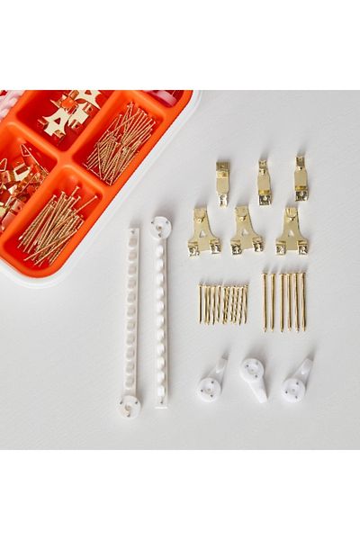 Home Box HBSO DIY 116-Piece Wall Hanging Kit