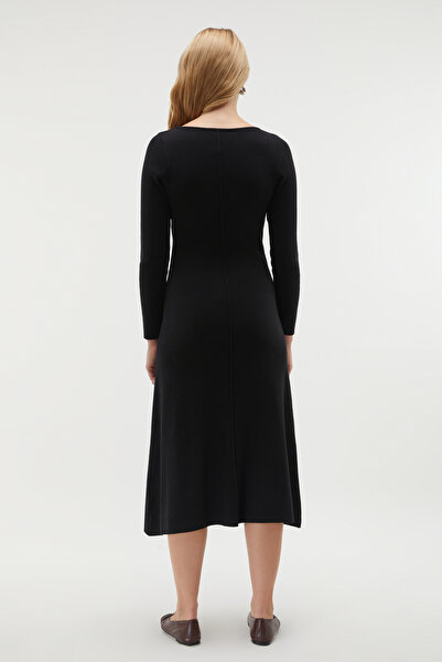 Mudo A Form Midi Knitting Dress