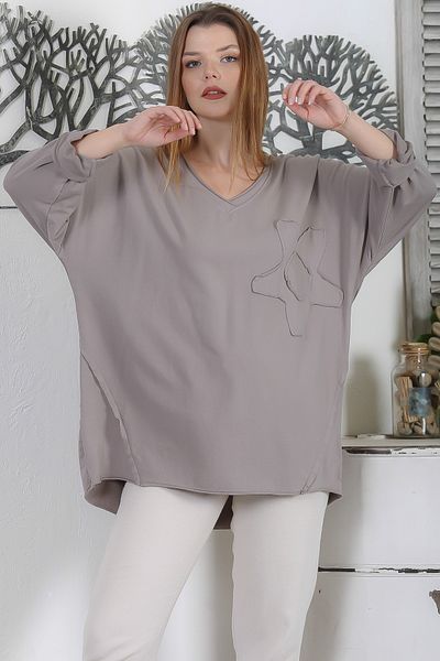 Chiccy Ιταλική πλεκτή μπλούζα με λαιμόκοψη V με μακρύ μανίκι με λουλούδια που πλένεται με απλικέ Casual Oversize