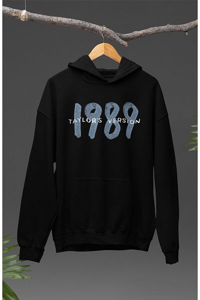 Fuddy Moda 1989 Taylor's Version Back Printed Hoodie Sweatshirt, Unisex Oversize Taylor Swift Printed Hoodie