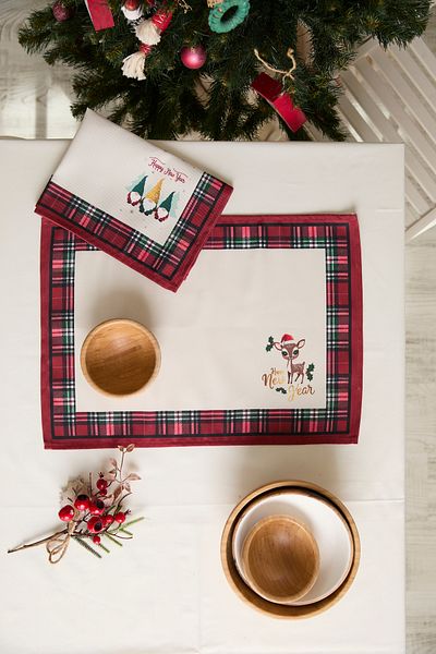 AYSHOME Ays Home New Year's Deer and Dwarf Pattern American Service Set