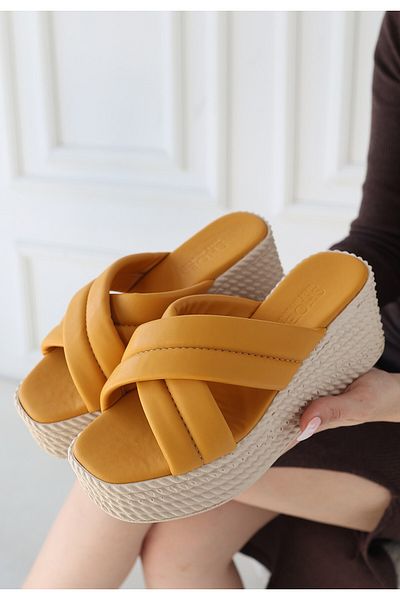 BESKAR Παντόφλες Merky Mustard Skin Wedge Heel