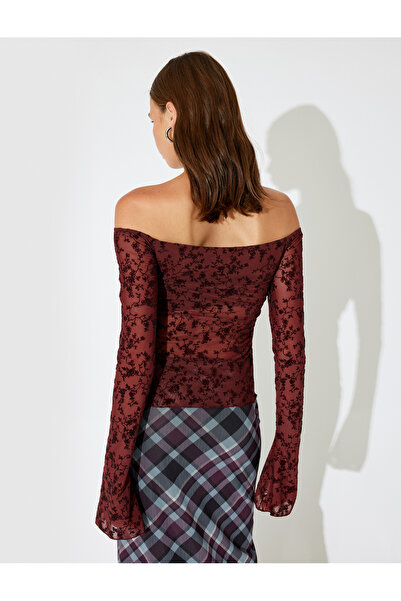 Koton X Inji – T-Shirt aus Tüll mit U-Boot-Ausschnitt, Blumenmuster, asymmetrischem Schnitt und langen Ärmeln