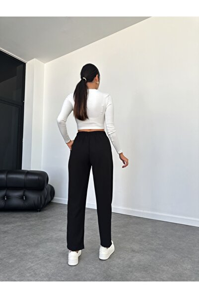 ESRAHELVACI Black Double Buttoned Belt Detail Carrot Trousers