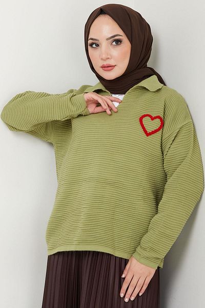 hafsamina Green Polo Neck Knitwear Sweater - Heart Embroidered Hm2571