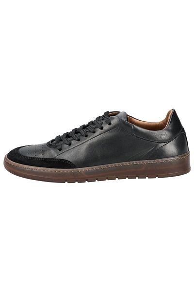Pavement Sneaker