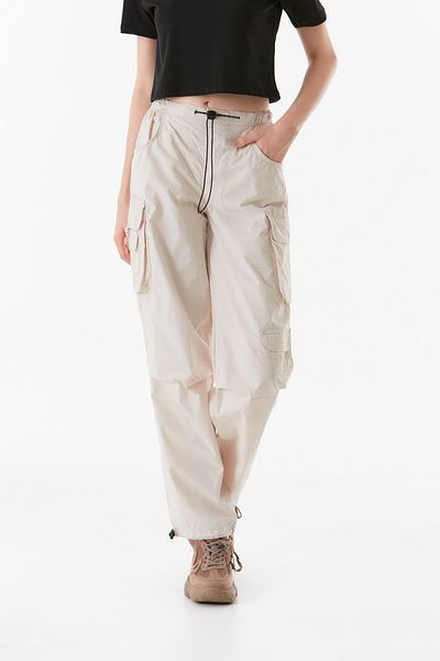 Fulla Moda Παντελόνι από ύφασμα Parachute με τσέπες Cargo και πώμα