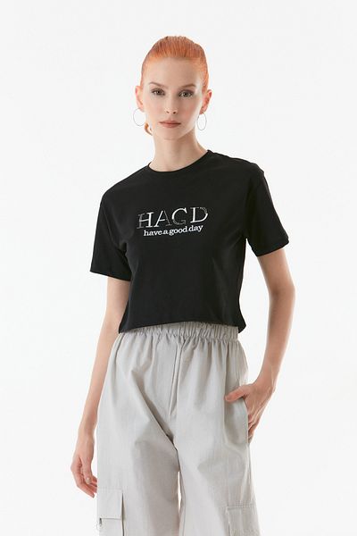 Fulla Moda Embroidered Text Crop T-Shirt