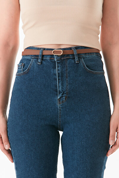 Fulla Moda حزام بيضاوي من الجلد الصناعي - بإبزيم وأنيق