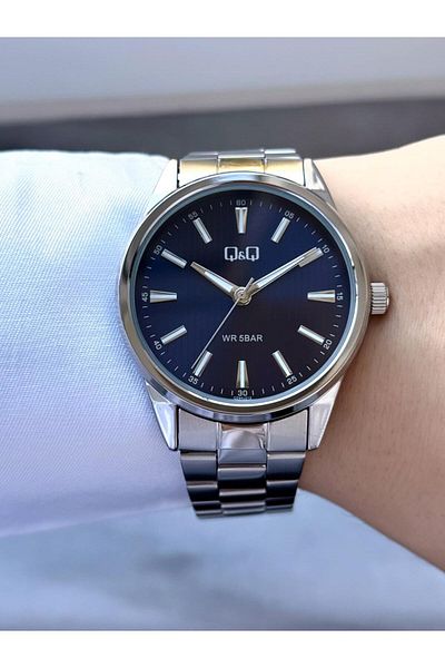 Q&Q Men's Navy Blue Dial Classic Sports Metal Silver Band Wrist Watch