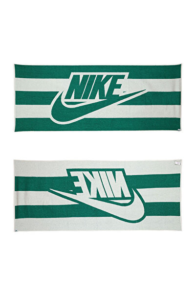 Nike Prosop de antrenament unisex verde - Club N.101.1123.119.OS