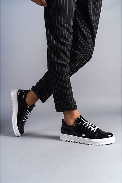 MCEM STORE Slw152 - Cool Patent Leather Lace-up Men's Black Sneakers