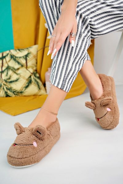 ARZU TORAMAN Frog Figured Women's Slippers