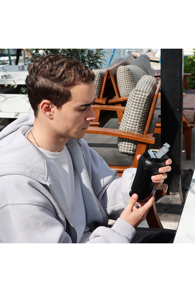 Any Morning Zwei-Mund-Reisebecher, Schwarz