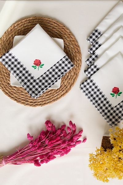 AYSHOME Set de șervețele cu model Ays Home, 6 piese, țesătură neagră Gingham Rose (6 bucăți)