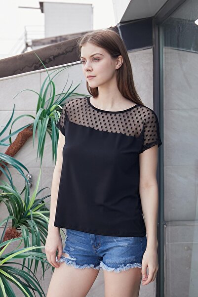 Jument Lycra Crepe Fabric - Λεπτομέρεια από τούλι πουά, λαιμόκοψη σκάφους, μπλούζα εκτός ώμου - Μαύρο