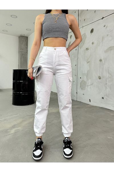 BİKELİFE Weiße Hose aus Gabardine-Stoff mit Cargotaschen